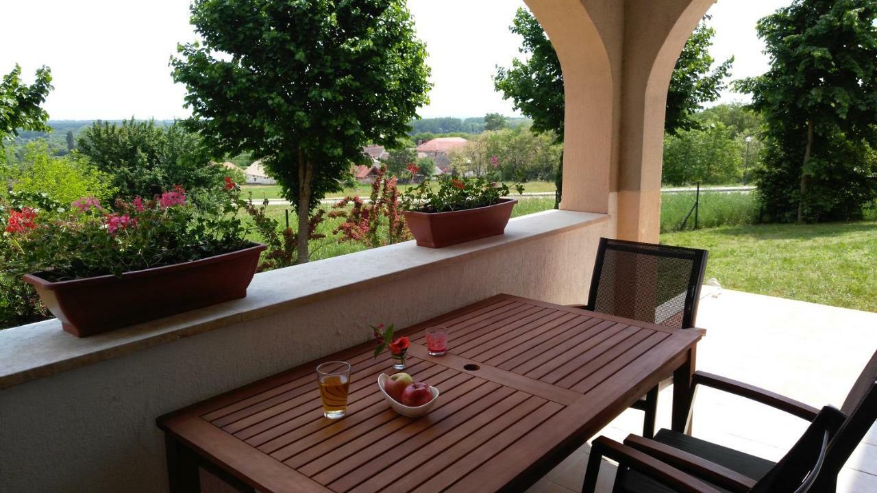 Modor Apartman Alsopahok Exterior photo